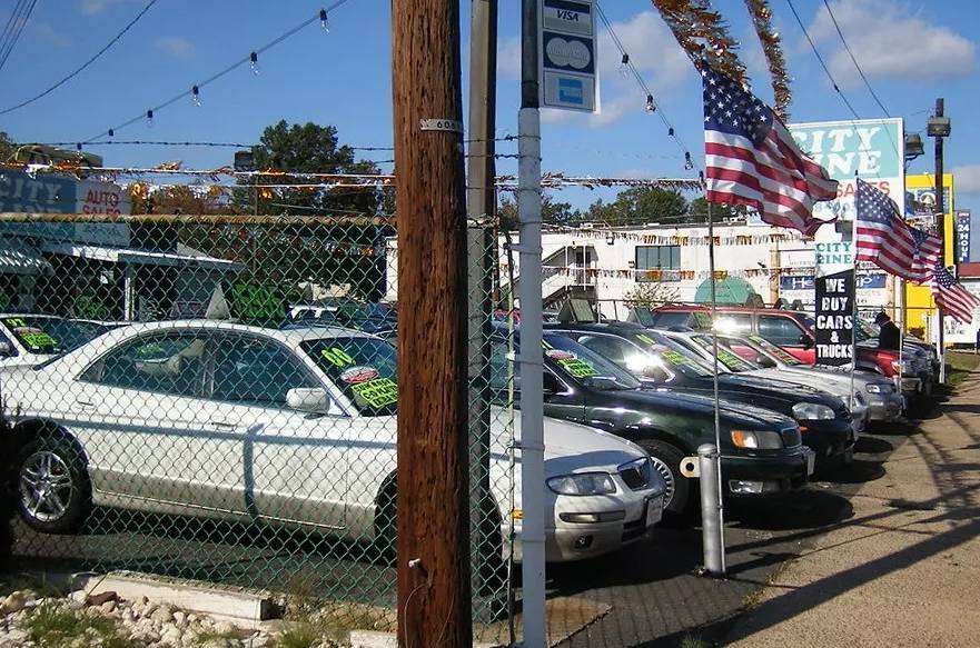 Used cars rose in price by 30 percent in the USA