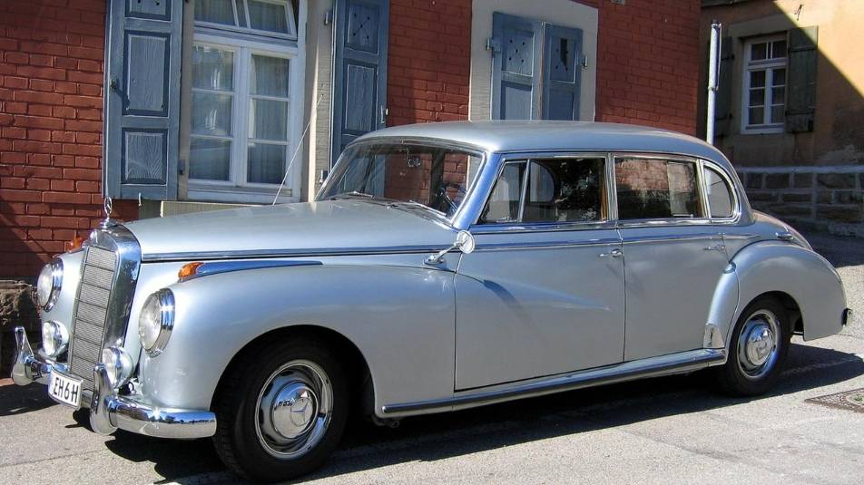 Vintage 1964: a Mercedes 600